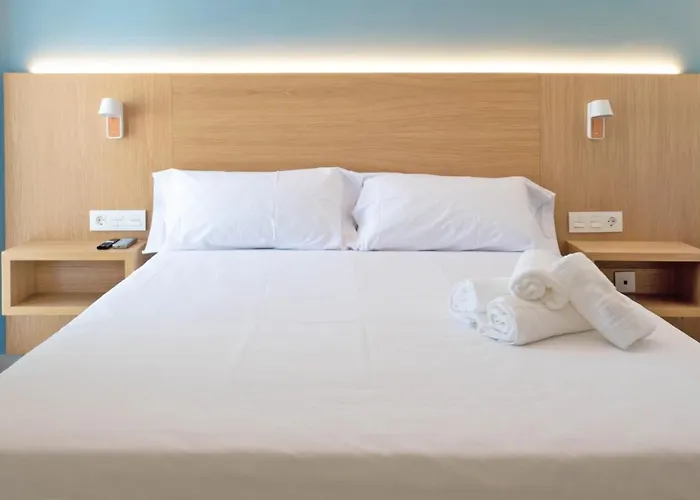 Rio Salado Conil 게스트하우스 4*